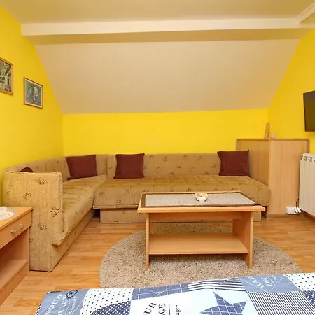 Apartment Junior